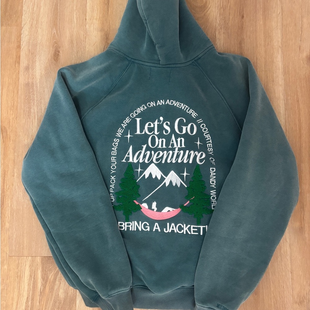 DANDY x HALLE ‘ Lets Go On an Adventure 🗻’ size L